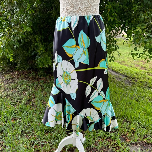 Russell‎ Scott 100% Silk Floral Knee Length Skirt Teal Black Mermaid Size 8 - Picture 3 of 9
